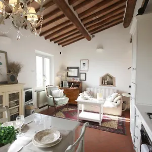 Apartment Zaffiro Bianco, San Gimignano